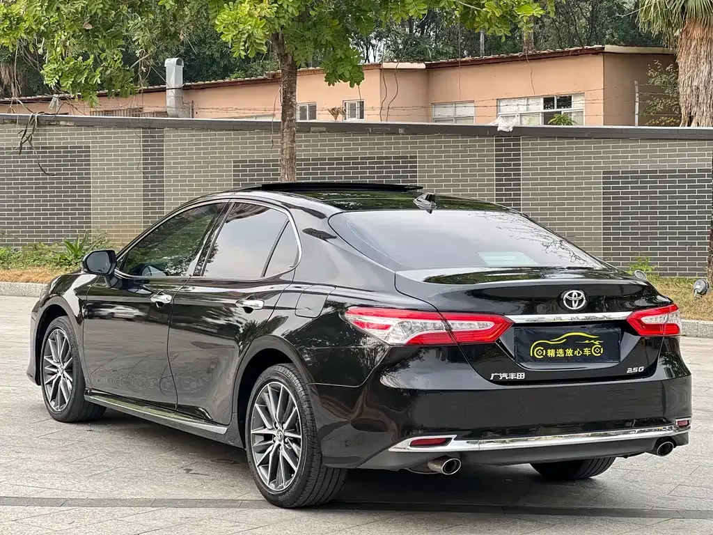 Toyota Camry 2023 из CN, фото 10