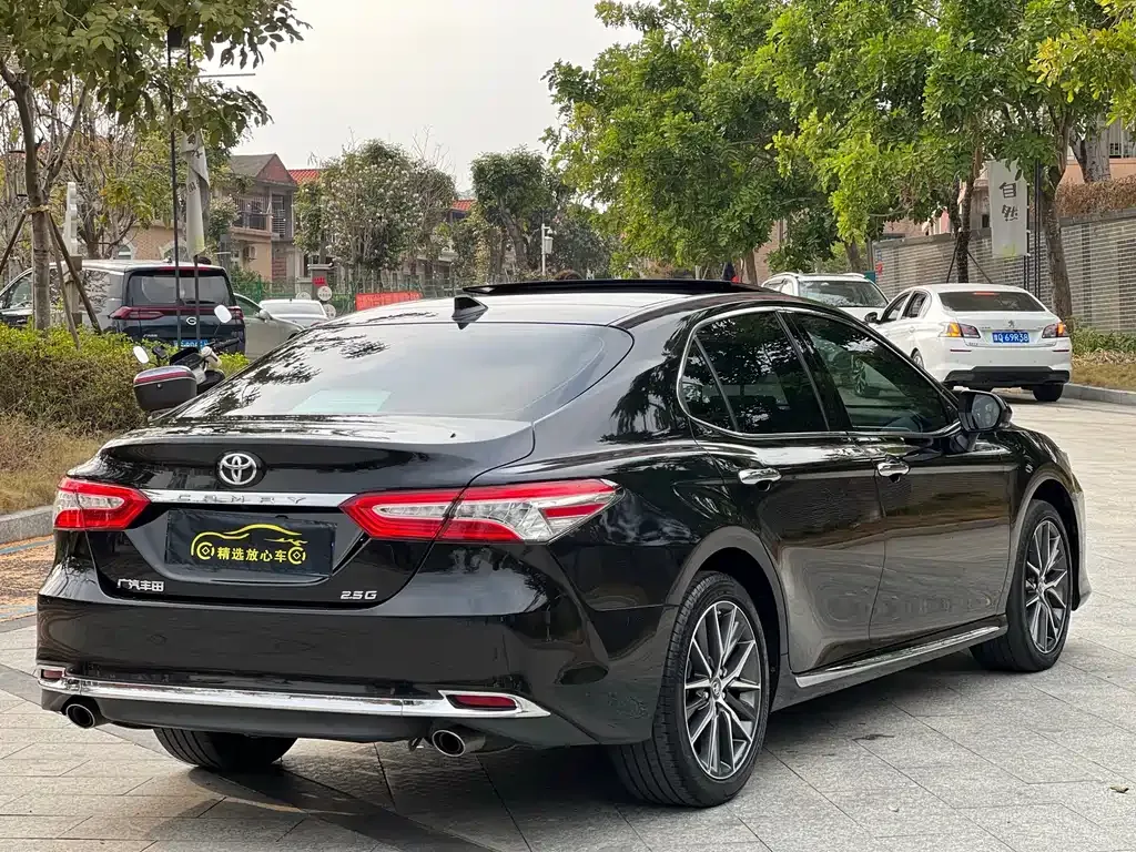 Toyota Camry 2023 из CN, фото 9