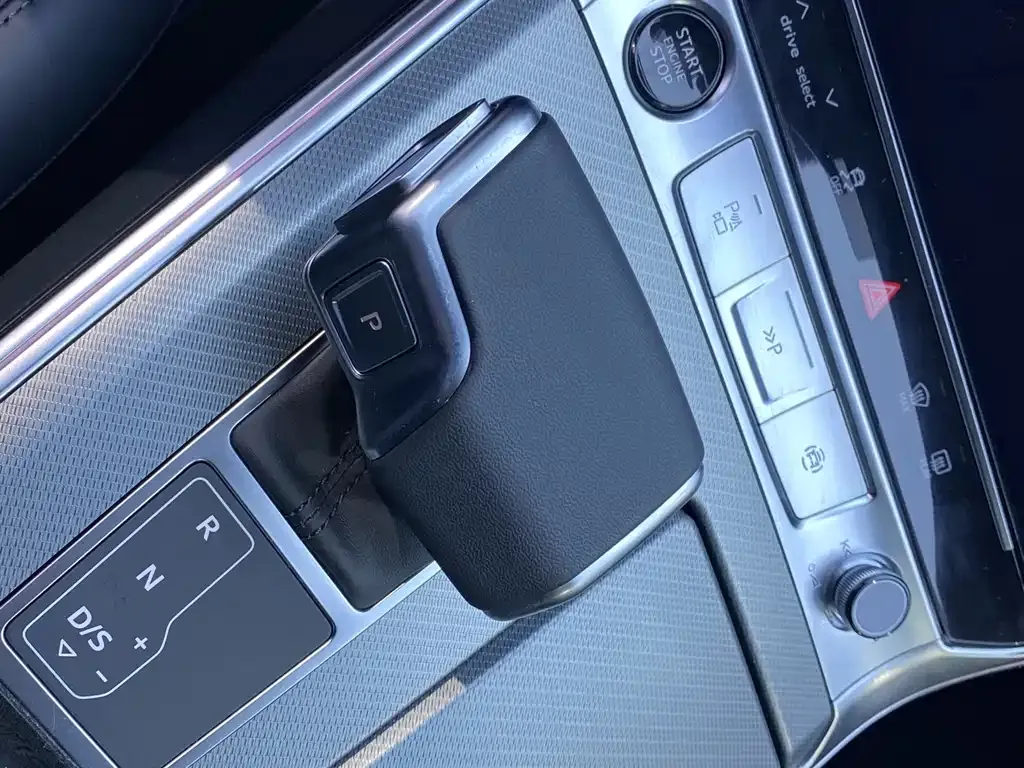 Audi A7 2024 из CN, фото 5