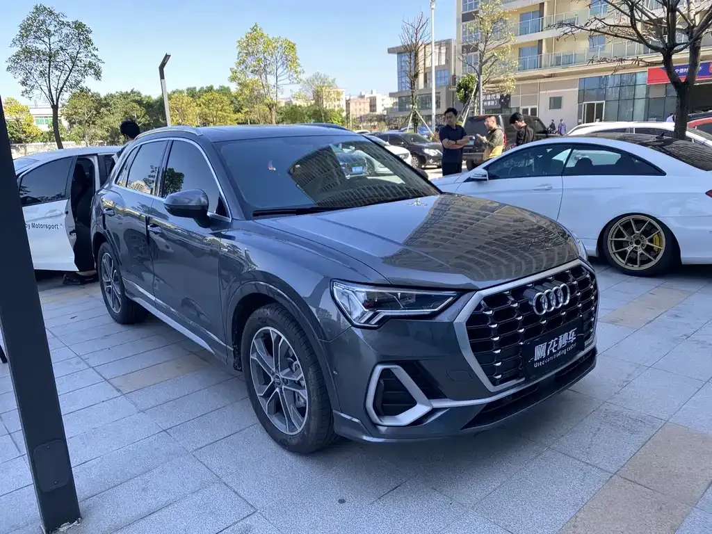 Audi Q3 2023 из CN, фото 4