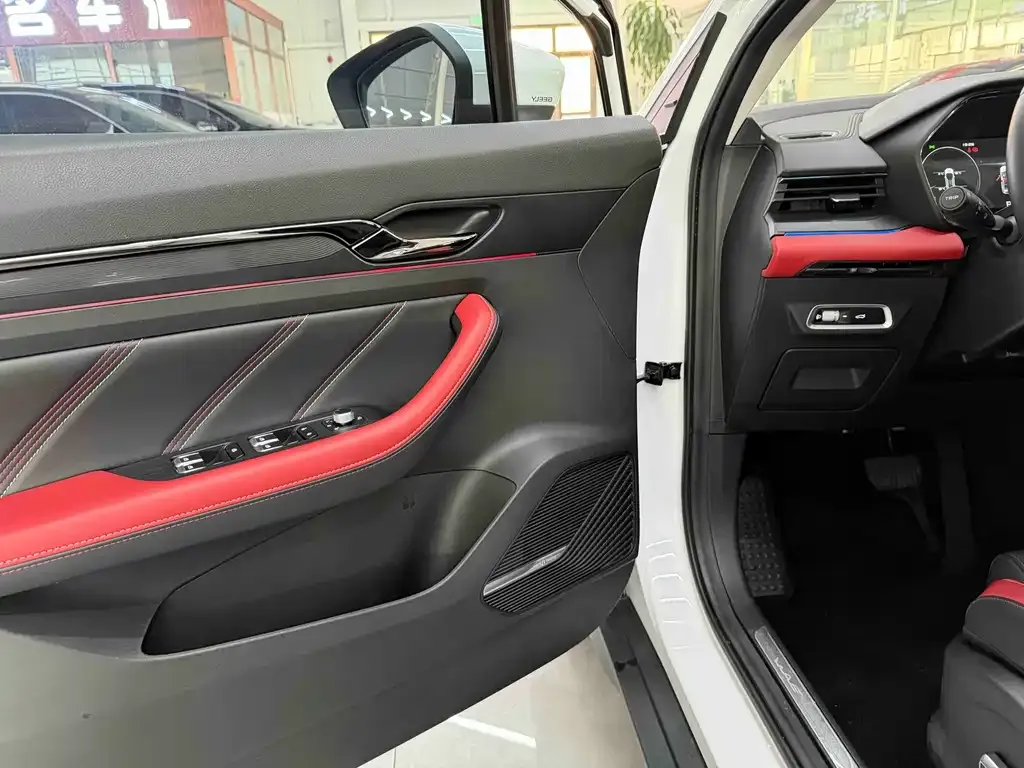 Geely Emgrand S 2022 из CN, фото 3