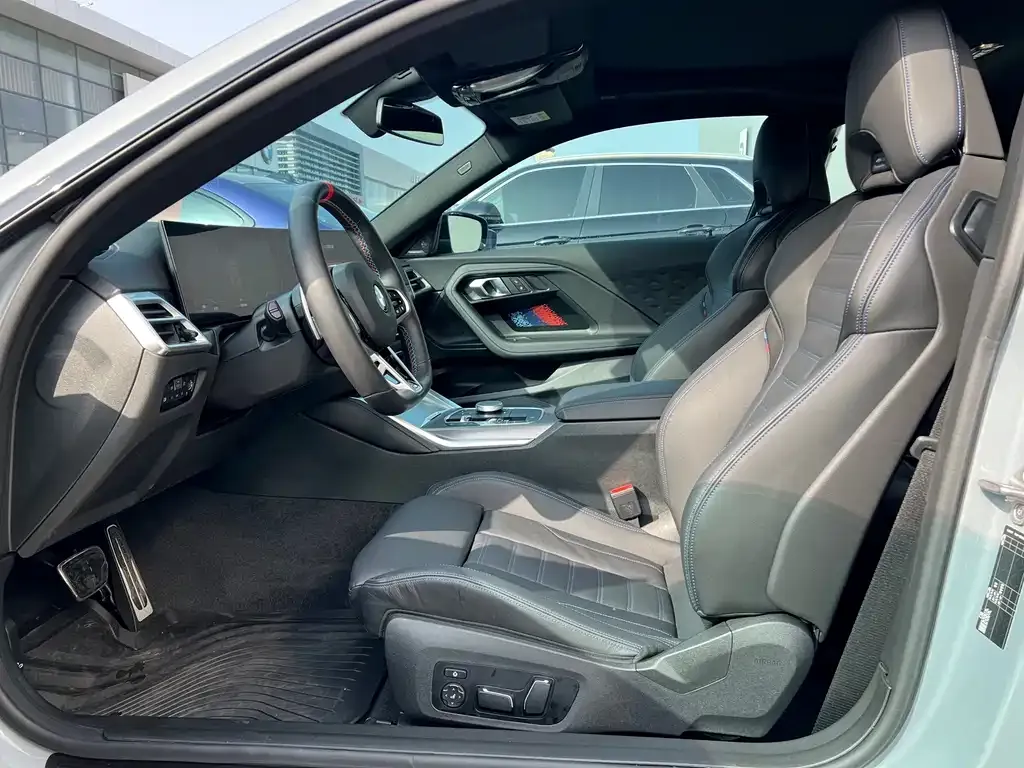 BMW M240i 2025 из CN, фото 9