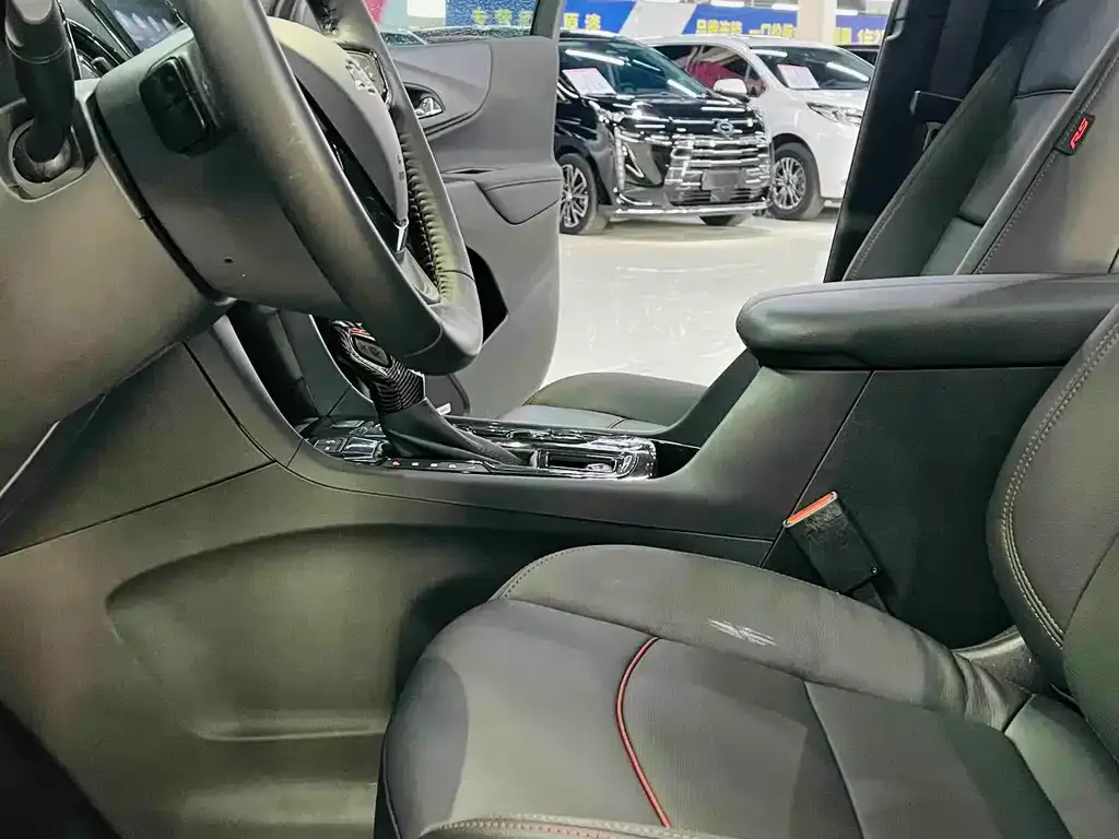 Chevrolet Equinox 2021 из CN, фото 3
