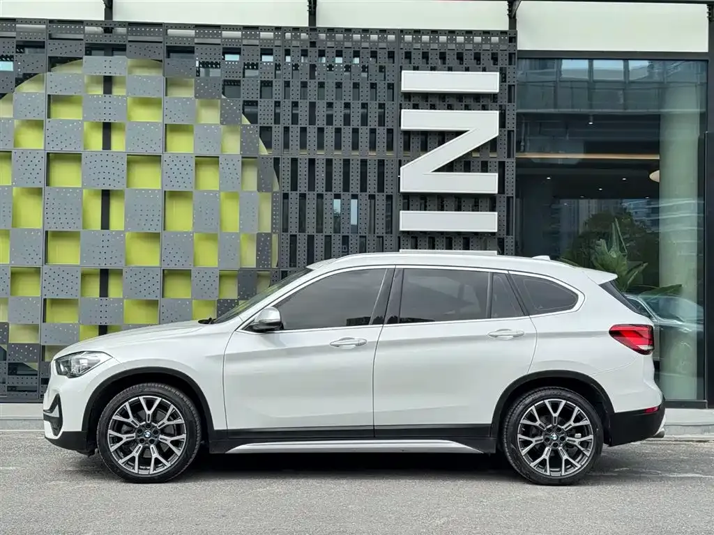 BMW X1 — фото 3