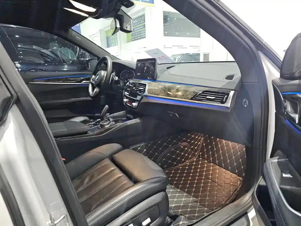 BMW 6 Series GT — фото 9