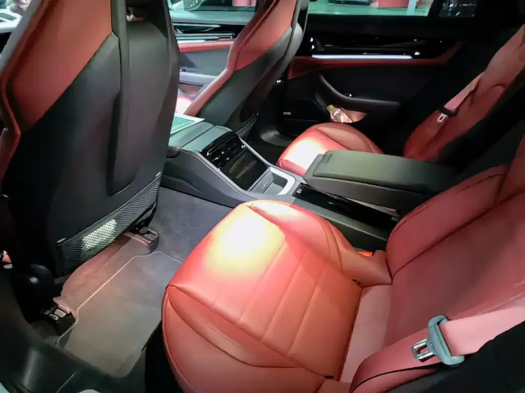 Porsche Panamera 2024 из CN, фото 2