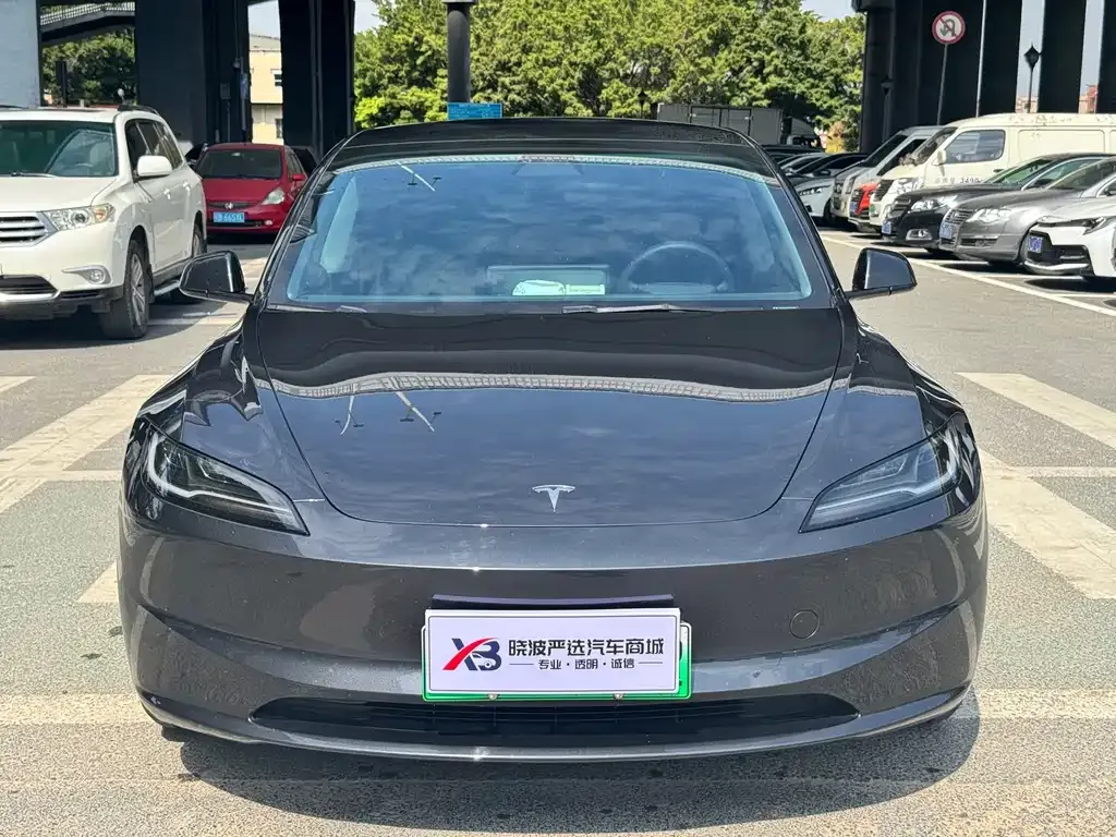 Tesla Model 3 — фото 7