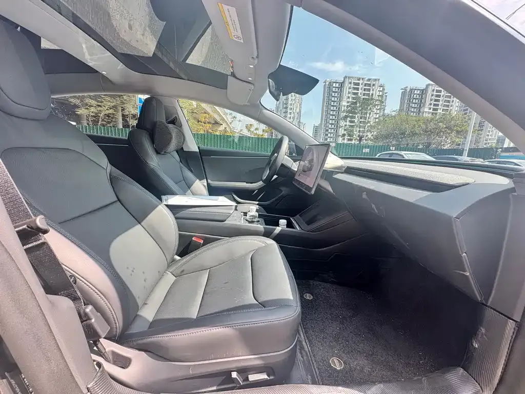Tesla Model 3 — фото 10