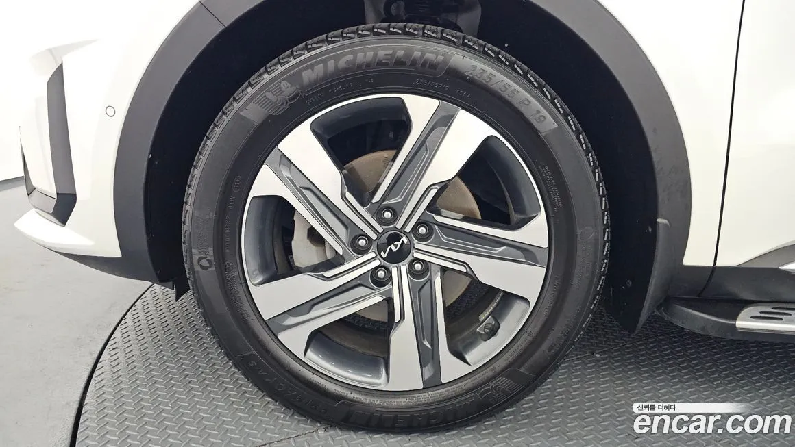 Kia Sorento — фото 8