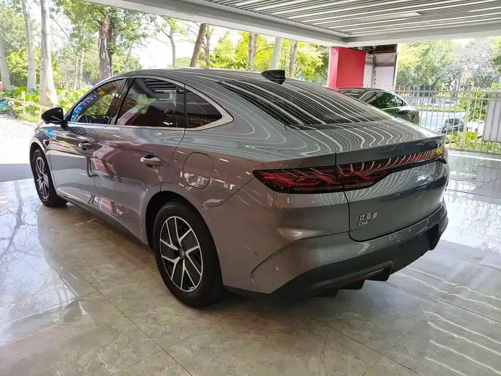 BYD Qin L — фото 9