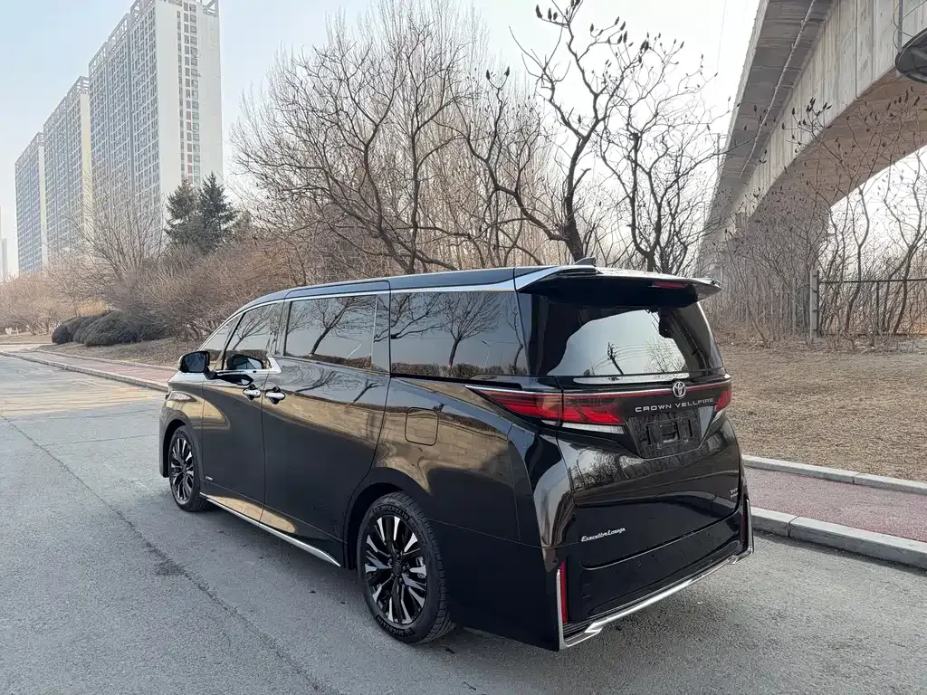 Toyota Vellfire 2024 из CN, фото 8