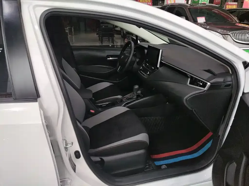Toyota Corolla 2021 из CN, фото 3