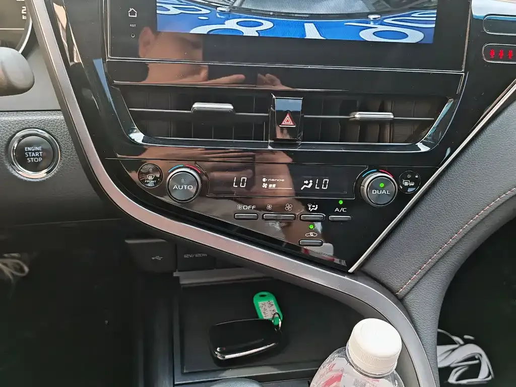 Toyota Camry 2022 из CN, фото 10