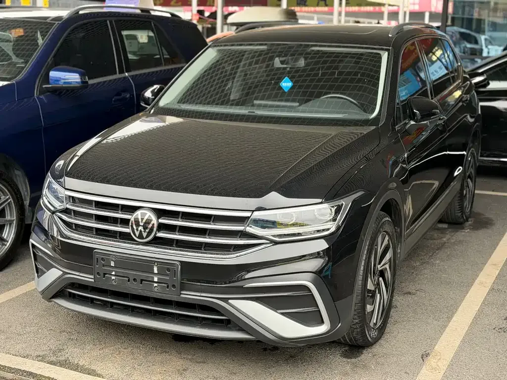 Volkswagen Tiguan L 2022 из CN, фото 1