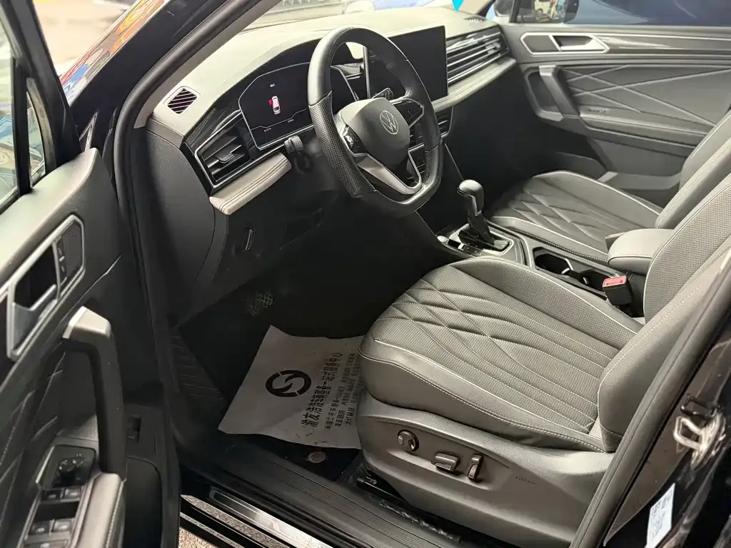 Volkswagen Tiguan L 2022 из CN, фото 8