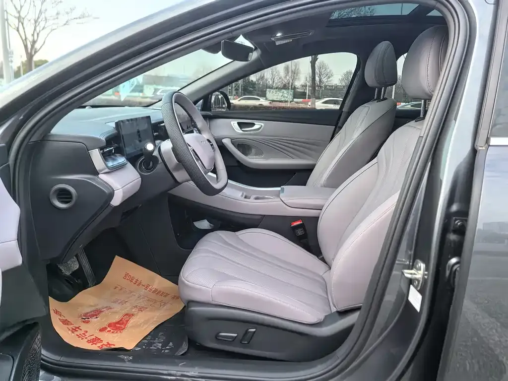 Roewe M7 DMH 2025 из CN, фото 5
