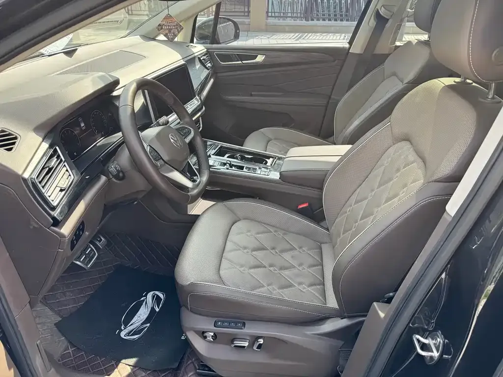 Volkswagen Viloran 2023 из CN, фото 6