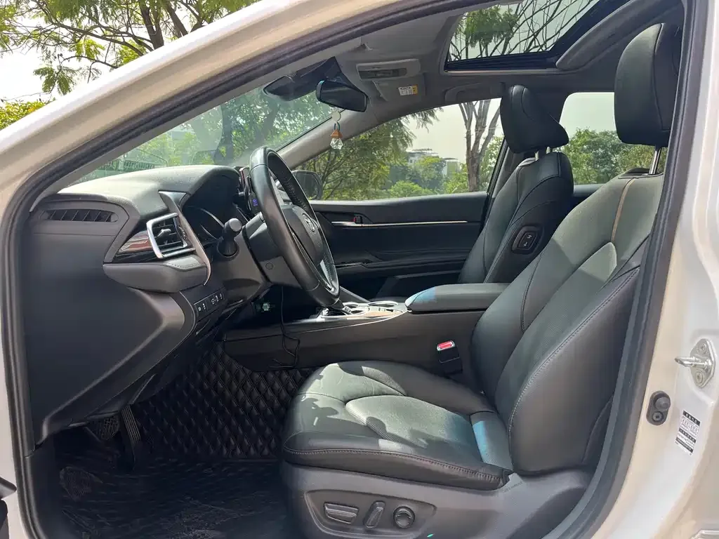 Toyota Camry 2022 из CN, фото 3