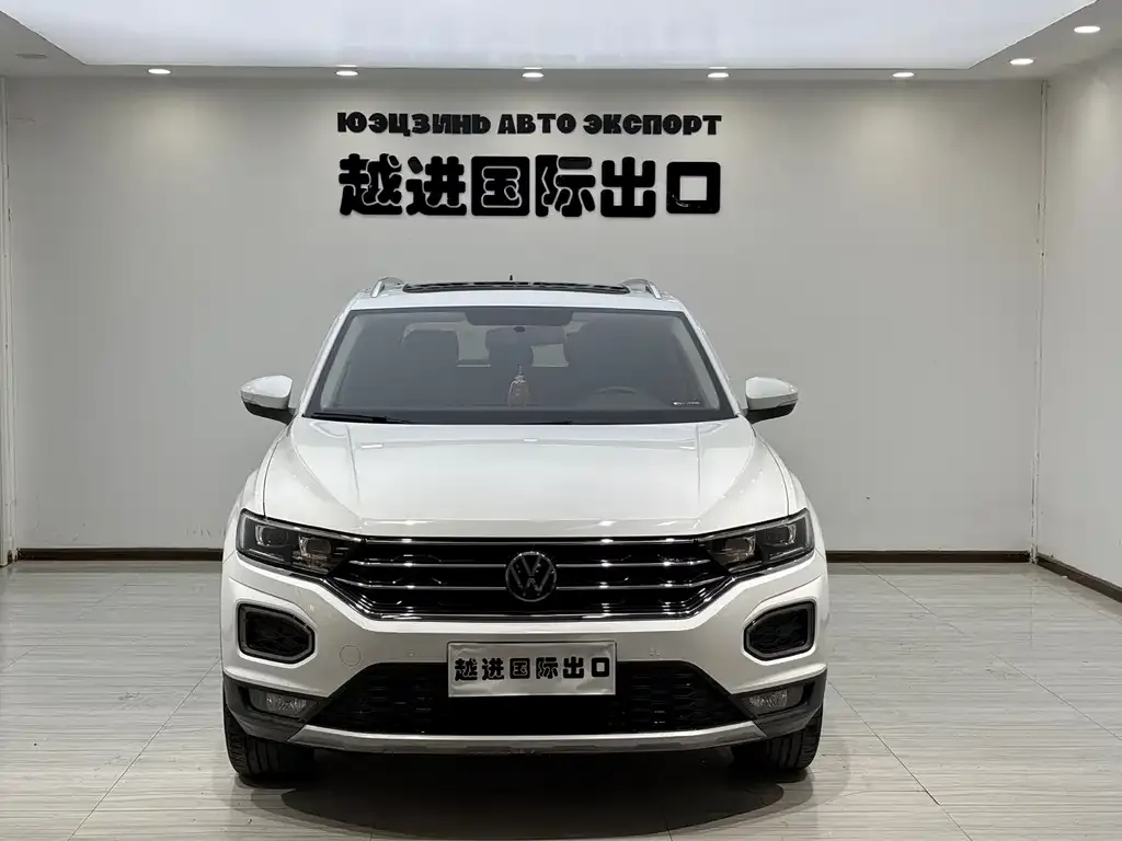 Volkswagen T-Roc — фото 9