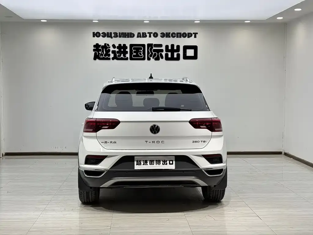 Volkswagen T-Roc — фото 7
