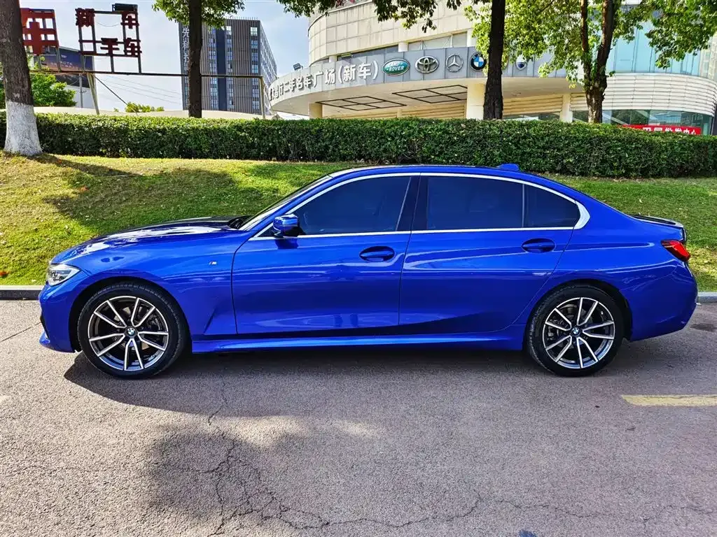 BMW 3 Series 2022 из CN, фото 3