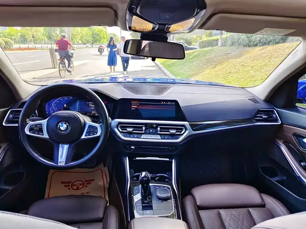 BMW 3 Series 2022 из CN, фото 7