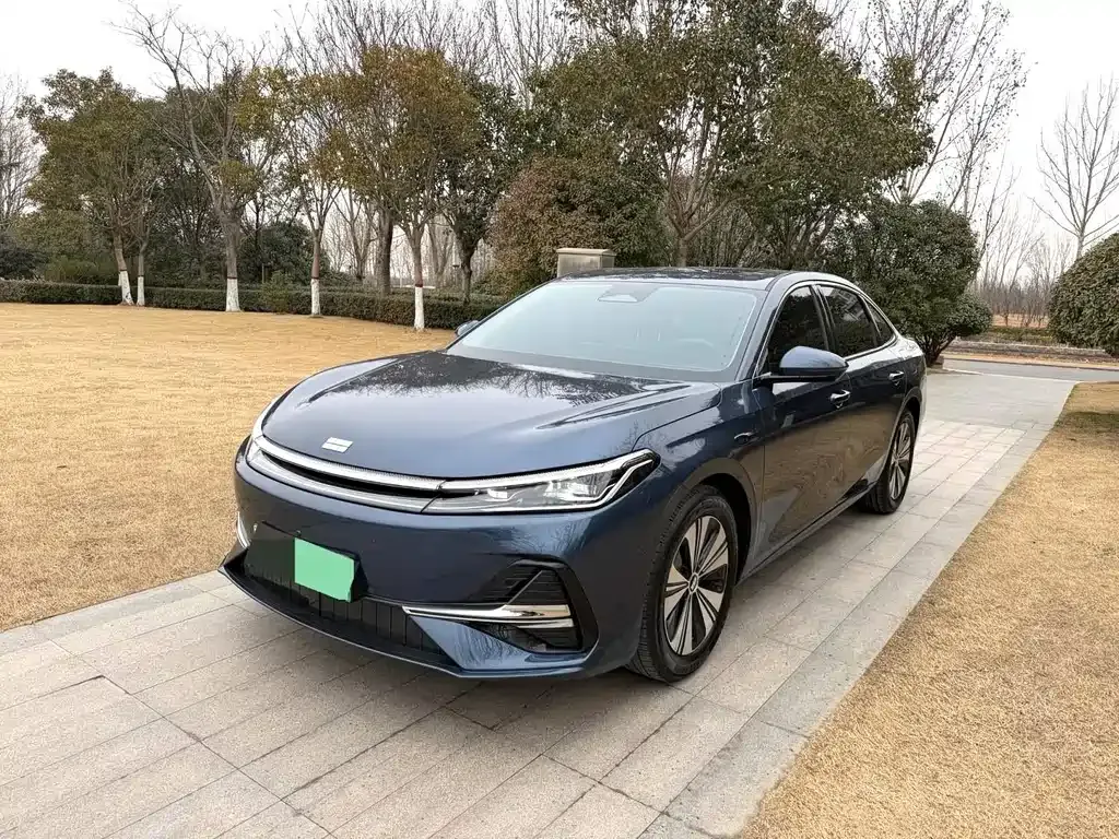 Geely 银河A7