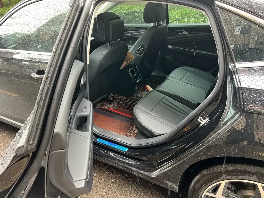 Volkswagen Passat 2025 из CN, фото 4