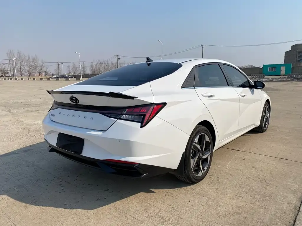 Hyundai Elantra 2022 из CN, фото 8