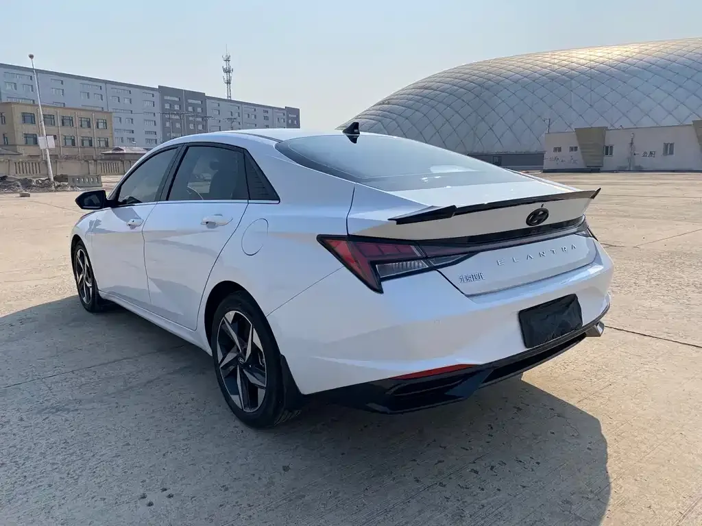 Hyundai Elantra 2022 из CN, фото 3