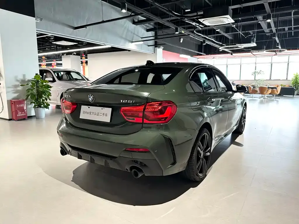 BMW 1 Series 2022 из CN, фото 10