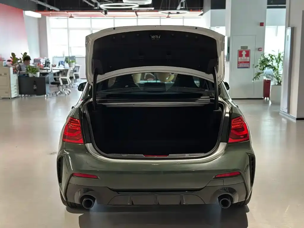 BMW 1 Series 2022 из CN, фото 6