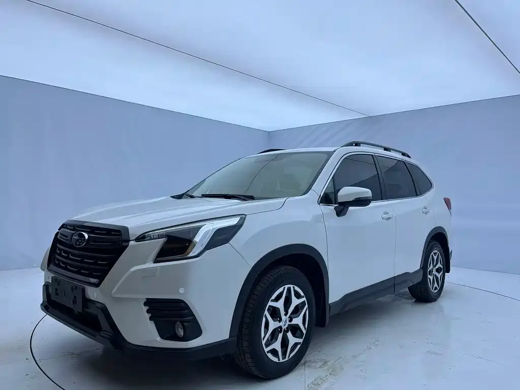 Subaru Forester — фото 1