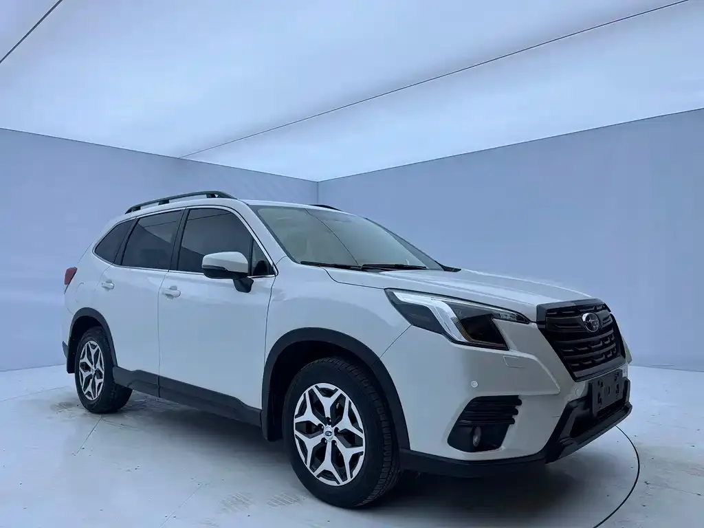 Subaru Forester — фото 4