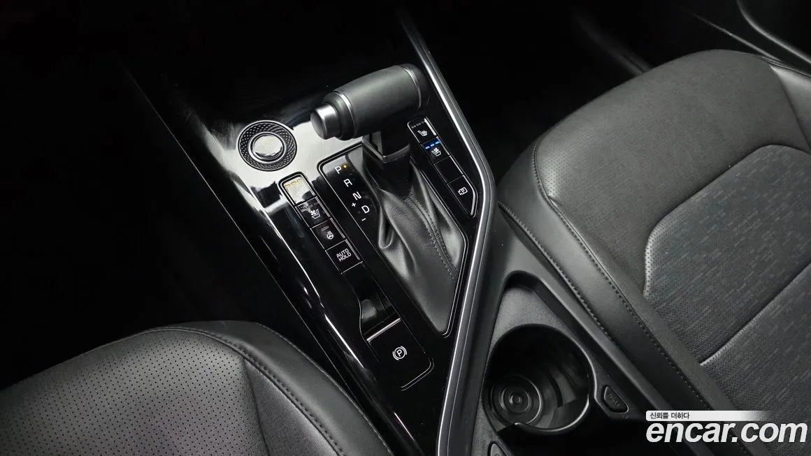Kia Niro — фото 9