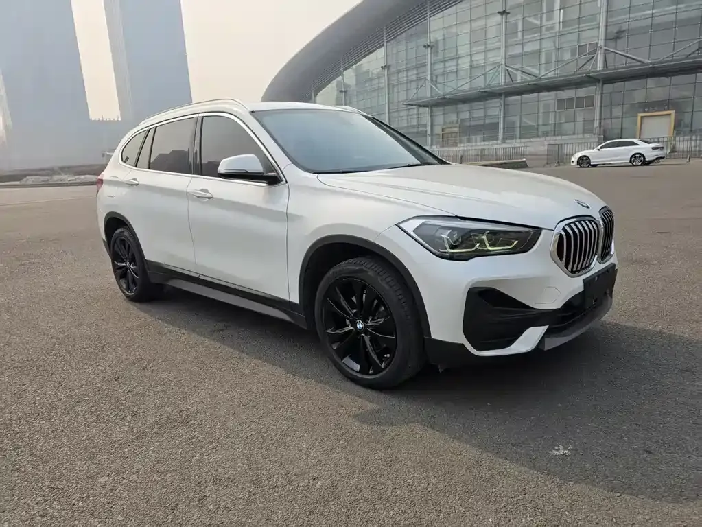 BMW X1 — фото 4