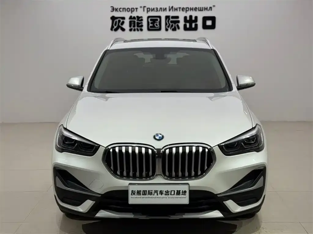 BMW X1 — фото 5