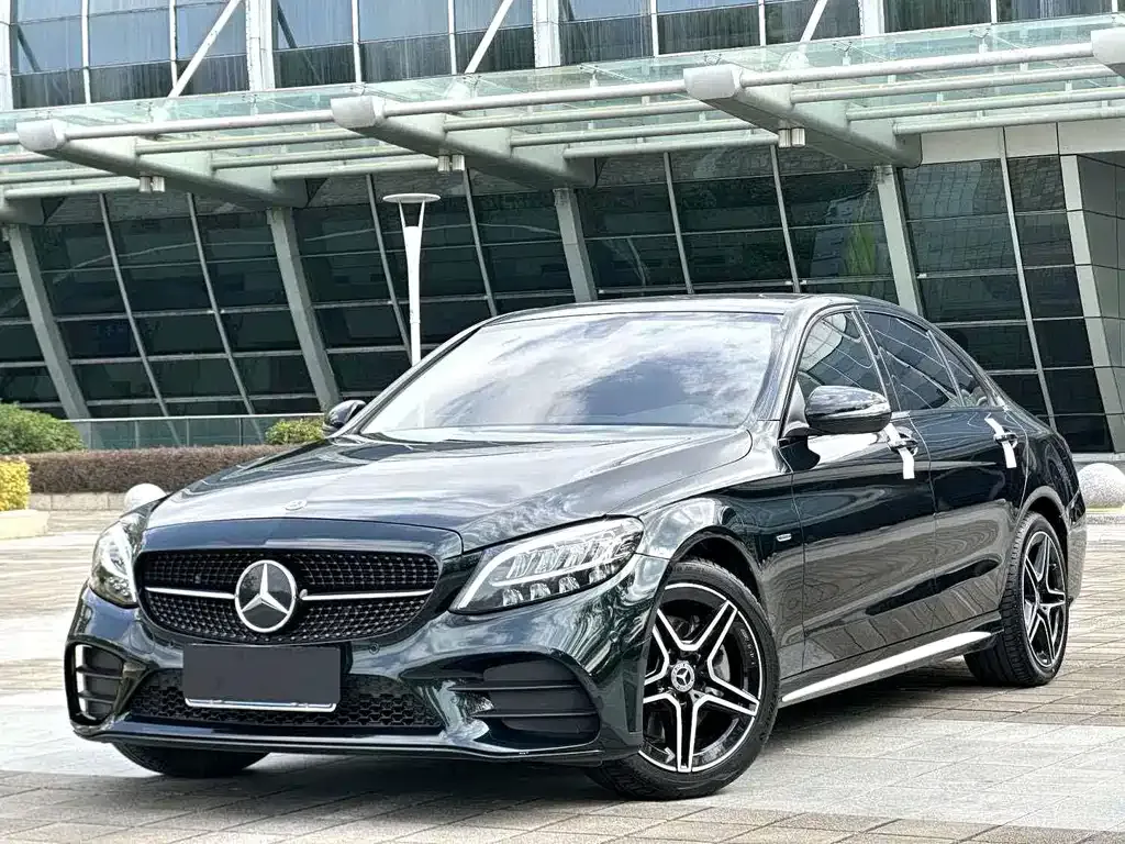 Mercedes-Benz C-Class — фото 1