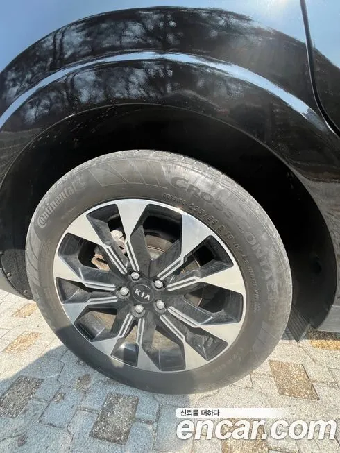 Kia Carnival — фото 10
