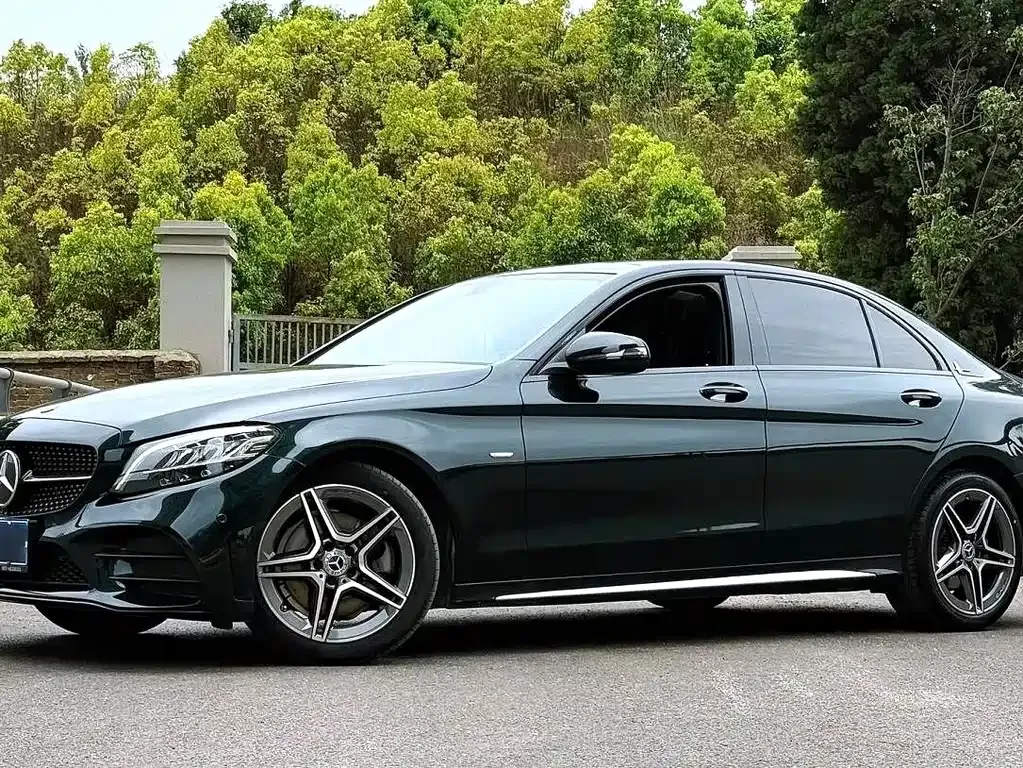 Mercedes-Benz C-Class — фото 1
