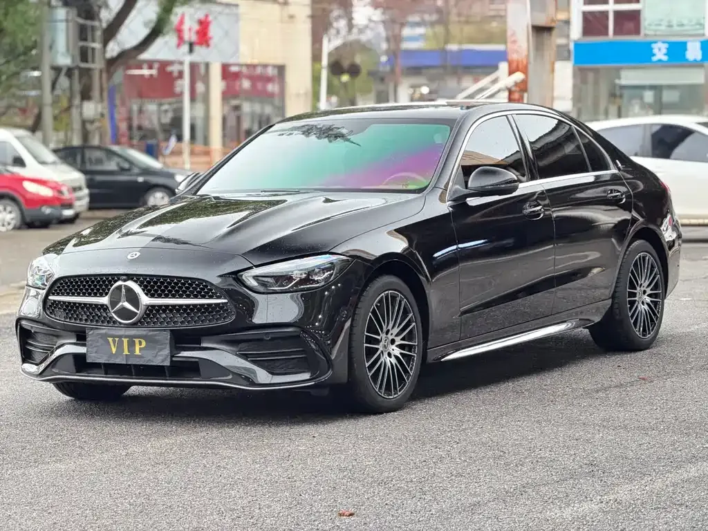Mercedes-Benz C-Class — фото 1