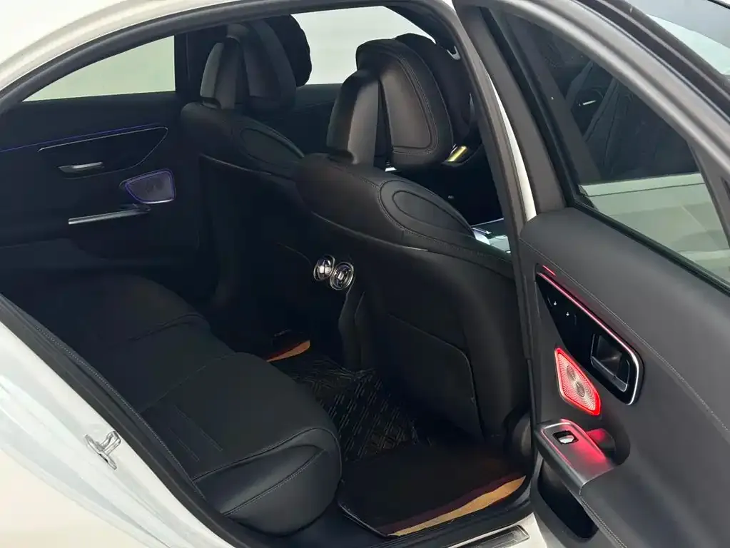 Mercedes-Benz C-Class 2024 из CN, фото 6
