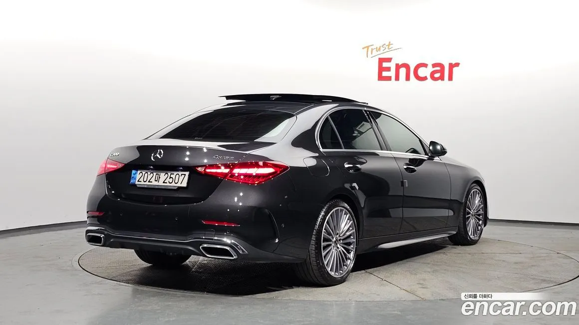Mercedes-Benz C-Class 2023 из KR, фото 2