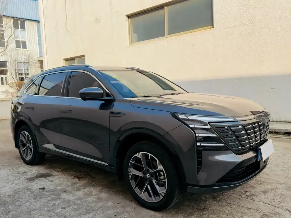 Changan CS75PLUS — фото 9