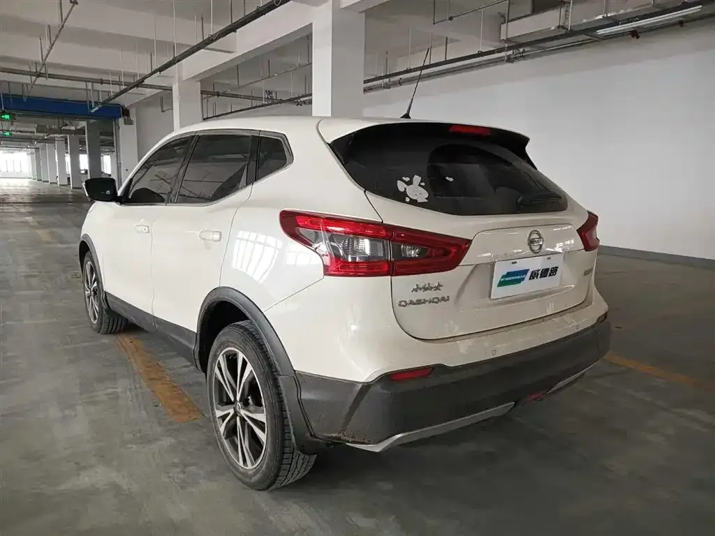 Nissan Qashqai 2021 из CN, фото 2