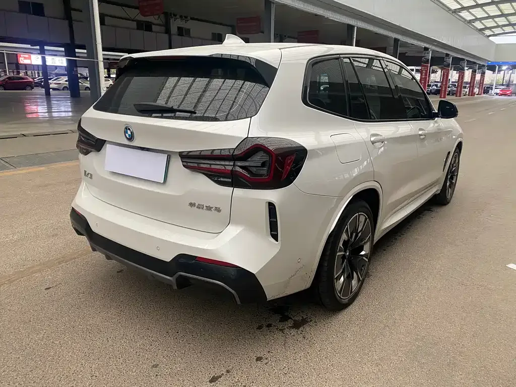 BMW iX3 2023 из CN, фото 5