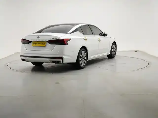 Nissan Teana — фото 2