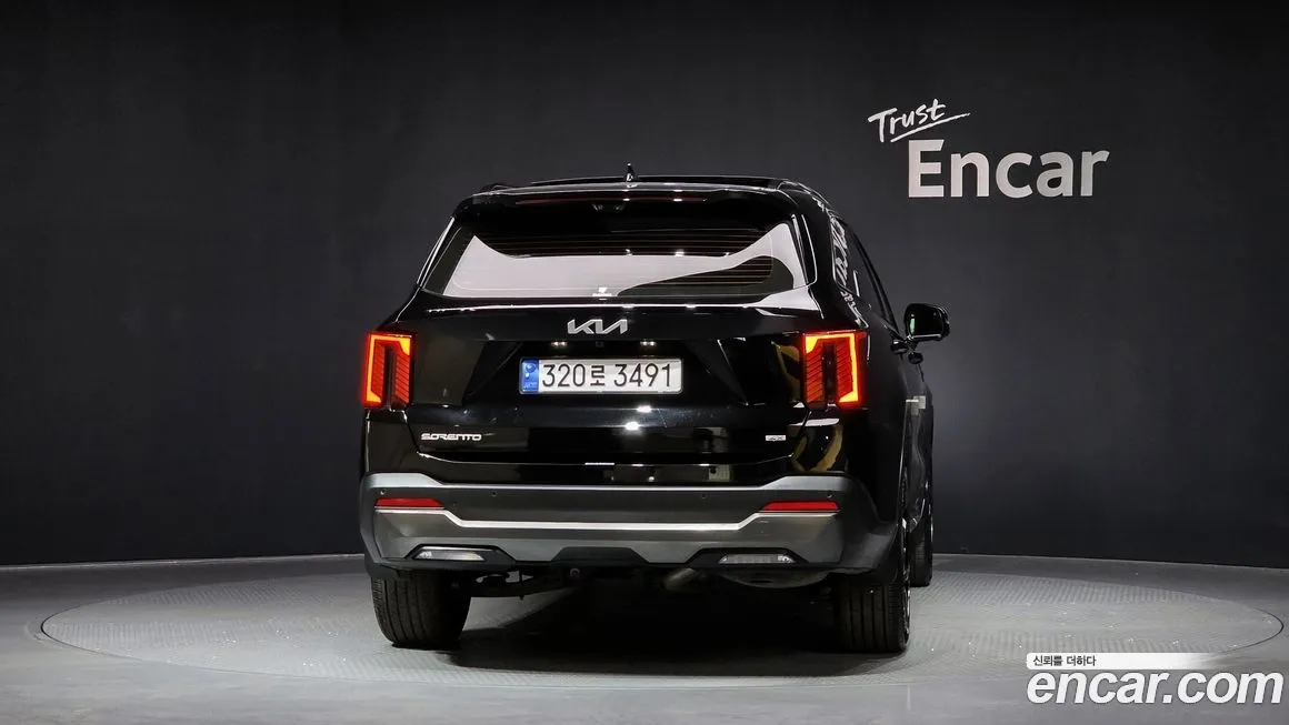 Kia Sorento — фото 9