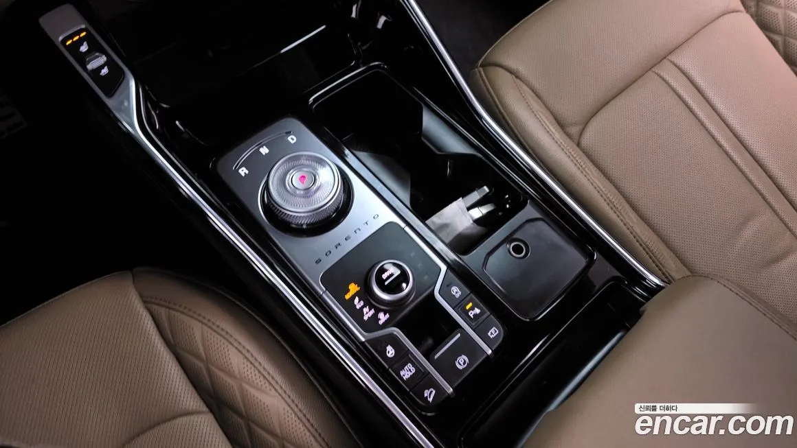 Kia Sorento — фото 8