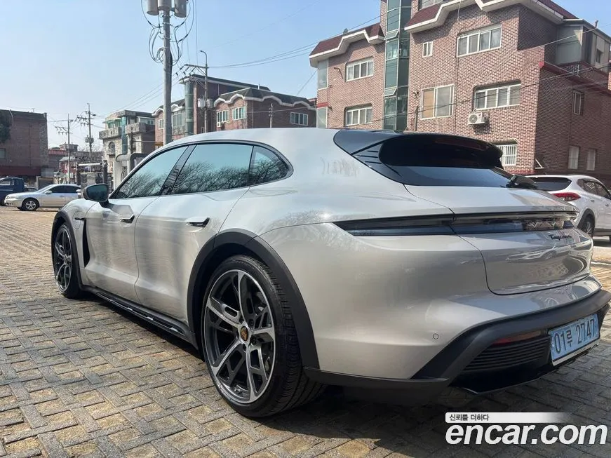 Porsche Taycan 2024 из KR, фото 10